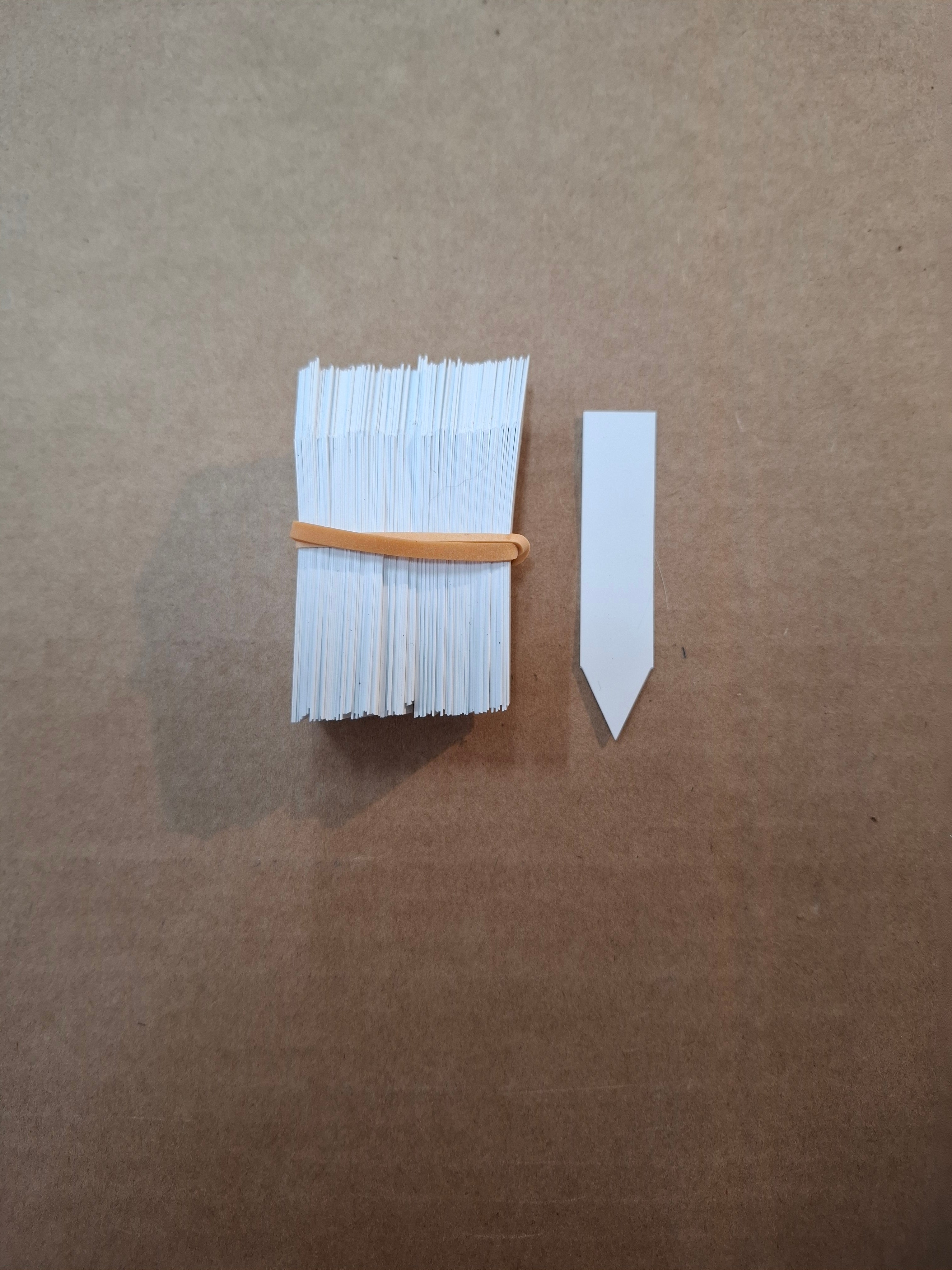 Stick-on labels 100 pcs.